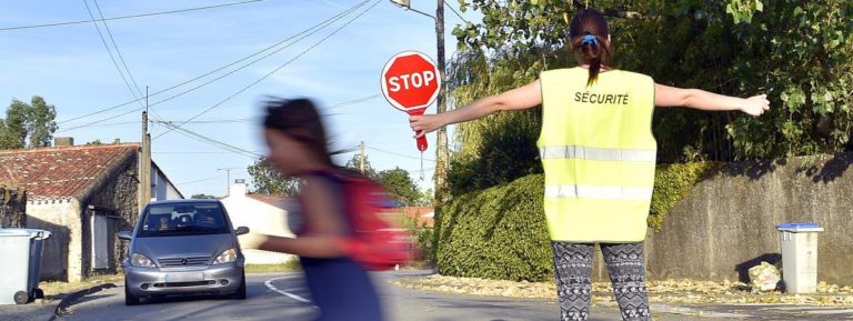 Suppression des contrats aidés : halte à la casse sociale !