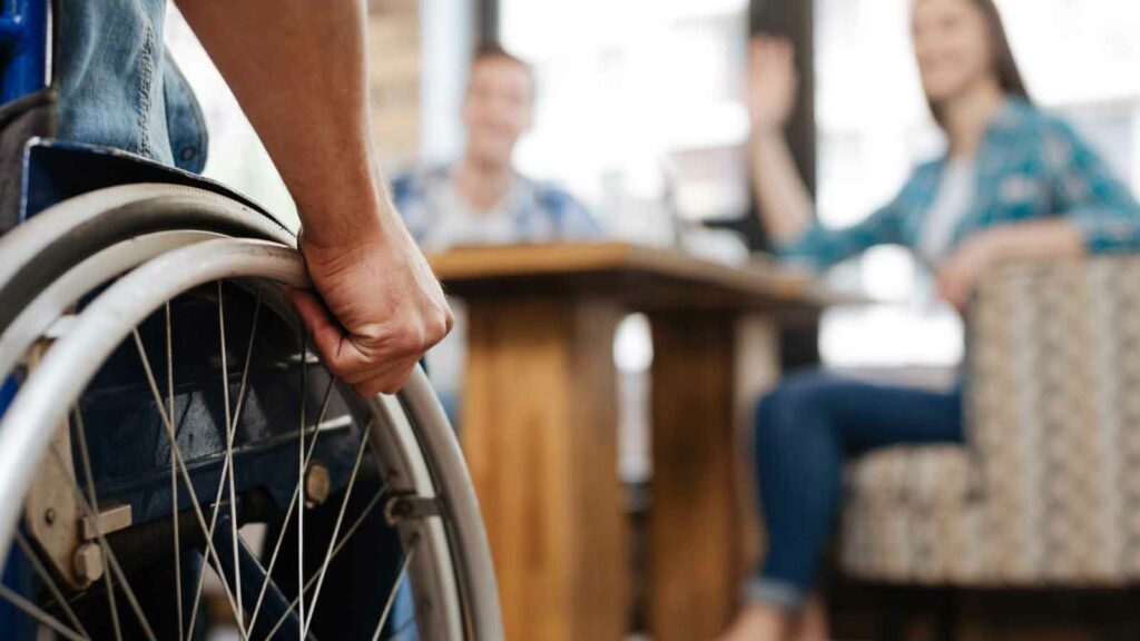 Les adultes handicapés ne doivent plus dépendre de leur conjoint