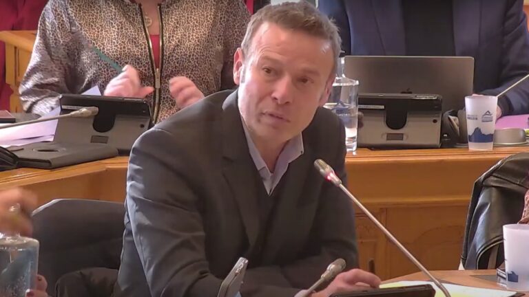 Égalité Femmes Hommes : le Département doit être exemplaire